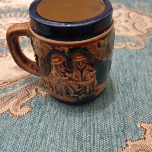 Miniature cloisonné collection like new, 5 pieces including Japanese porcelain