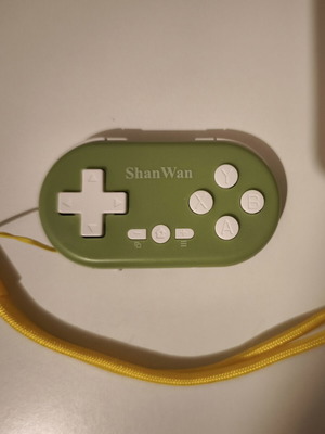 ShanWan Q36 mini Bluetooth controller