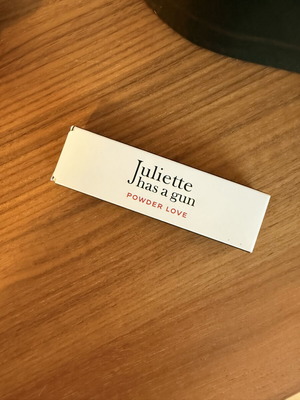Juliette Has a Gun Powder Love 5ml μίνι άρωμα καινούργιο