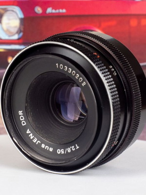 Carl Zeiss Jena DDR Tessar 50mm f/2.8 lens used, M42 mount
