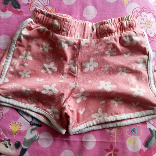 Pink shorts for girl 4-5 years like new, 98 cm