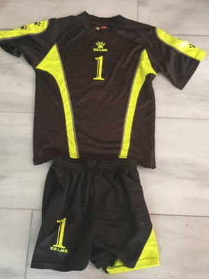 Kelme sports outfit new, authentic
