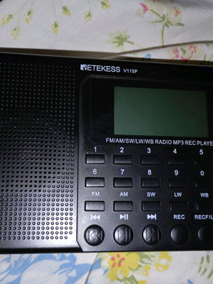 Ραδιόφωνο Retekess V115P καινούργιο με ηχείο 4 ohm 3 watt και μπαταρία 1800
