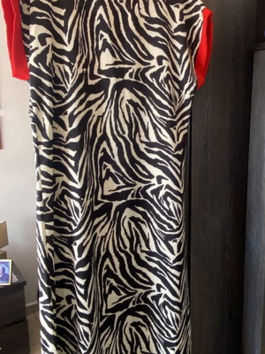 Summer dress new, size medium