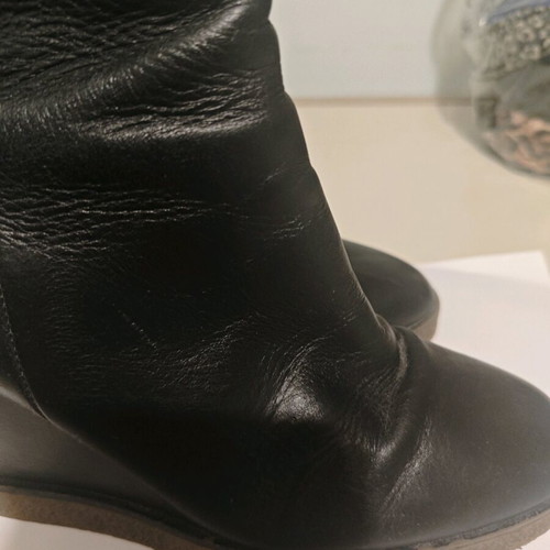 Leather ankle boots size 39 used with platform heel, black