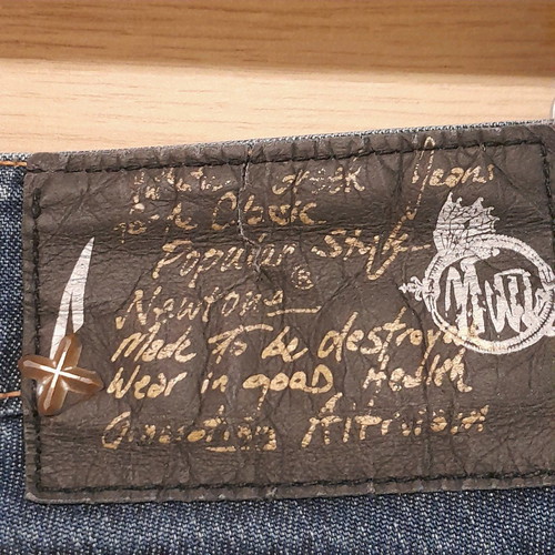 Newton denim pants size 30 in good condition with double pockets