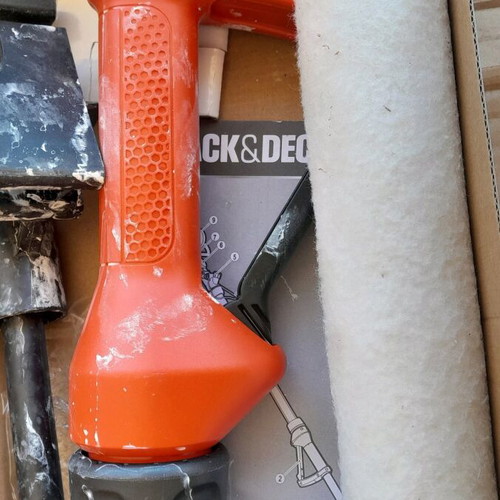 Black and Decker Speedy Roller 650ml with Automatic Painting System like new