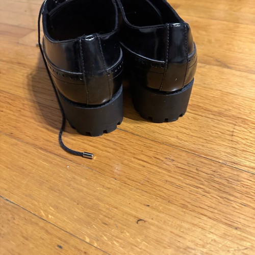 Patent leather moccasins like new, black, size 39