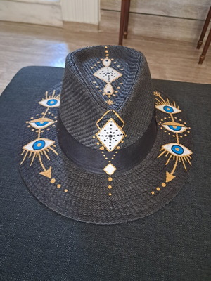 Handmade hat with painted design, new, adjustable size, black and blue