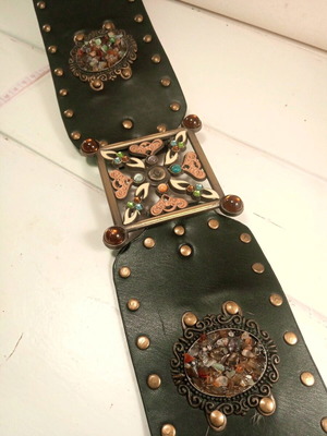 Leather belt black with semi-precious stones and central motif like new