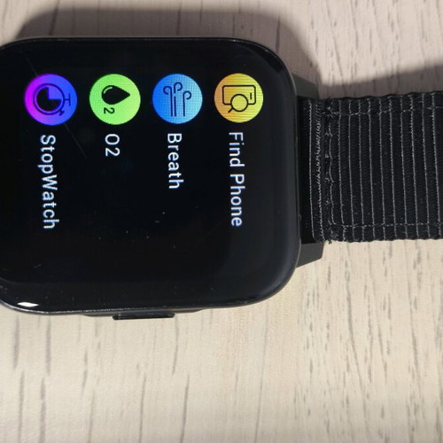 Smart watch used with heart rate monitor and waterproof IP68