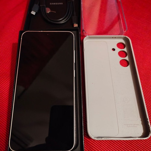 Samsung Galaxy S24 Plus 256GB 12GB Dual SIM smartphone like new, silver