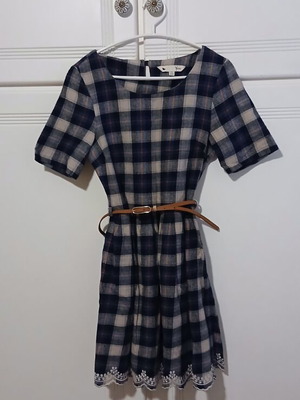 Mini dress Yumi London blue check with white lace hem like new size 40