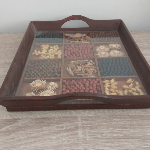 Wooden handmade tray like new, dimensions 28x34