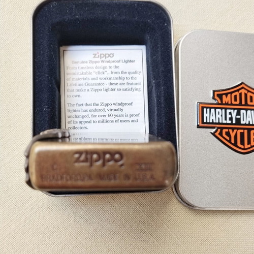 Zippo 1997 Harley-Davidson Eagle & Banner lighter mint condition