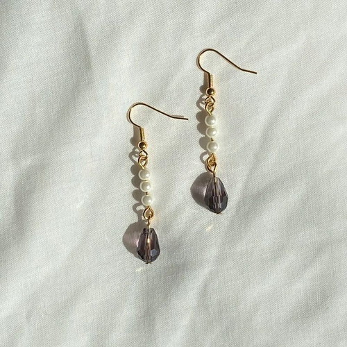 Handmade coquette vintage-like earrings made to order with pearls and crystal