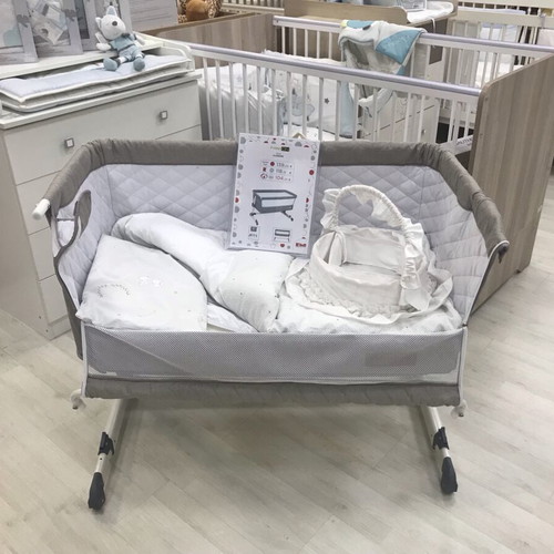 Baby cradle Close to Me like new with removable washable cover