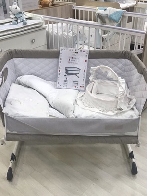 Baby cradle Close to Me like new with removable washable cover