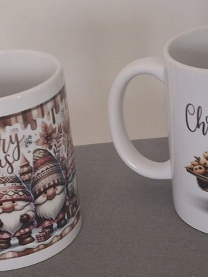 Scandal Beauty Christmas mugs new, ceramic set