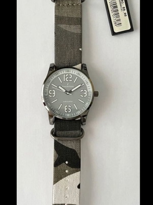 Thorton 9004121 watch like new with fabric strap and 30m water resistance