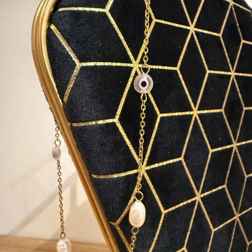 Gold stainless steel necklace new, does not tarnish
