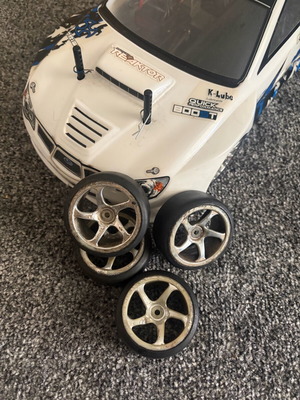 Λάστιχα για RC drift μεταχειρισμένα με γρατζουνιές