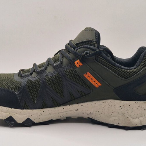 Columbia Peakfreak 2 hiking shoes, size 42, black and green