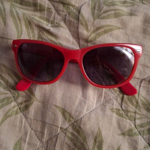 3Guys children's sunglasses with red plastic frame