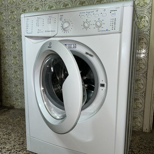 Indesit IWC60851 washing machine 6kg A+ class like new