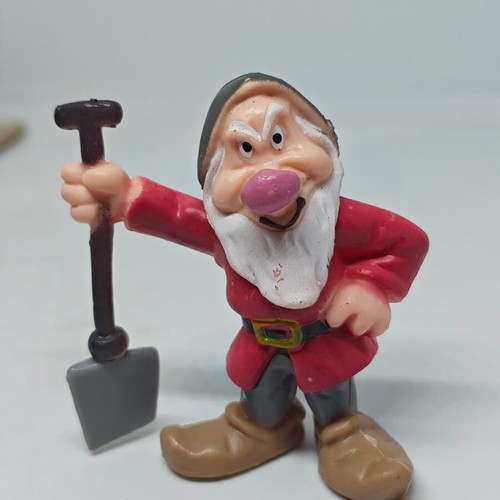 Grumpy Authentic Disney Figure like new