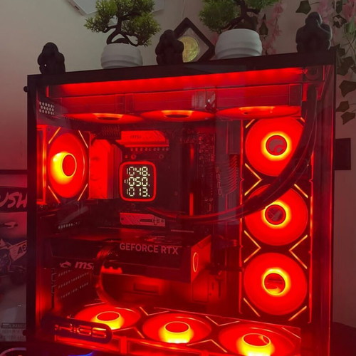 Gaming computer GiRIGS NOVA MAX like new with AMD Ryzen 5 9600X