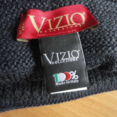 Italian Vizio Collezione hat like new with Swarovski crystals, black