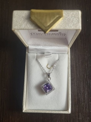 Michaella Bijoux Avantgarde silver necklace with amethyst stone