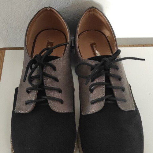 Bellucci women's Oxford shoes like new, black with metallic gray cut-out