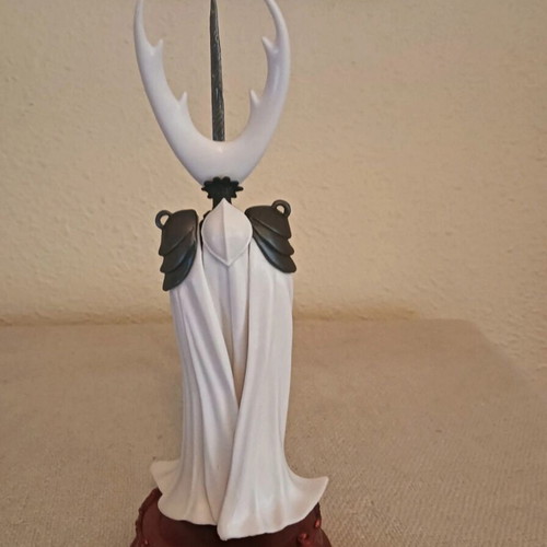Figura del Rey Pálido Hollow Knight new collectible figure