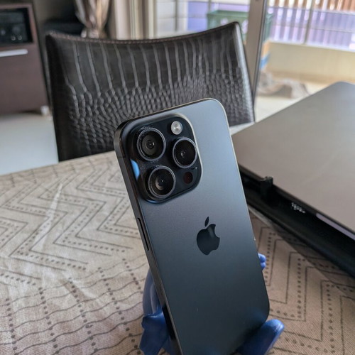 iPhone 15 Pro 256GB Blue with Apple case