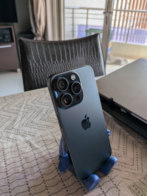 iPhone 15 Pro 256GB Blue with Apple case