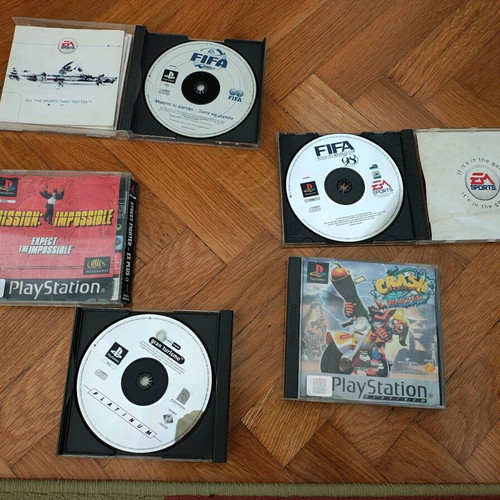PlayStation 1 games used, pack of 3 CDs