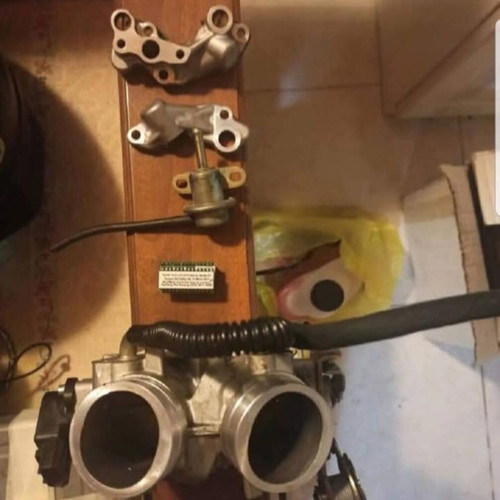 Aprilia Tuono injection bodies 57 from Mille, like new
