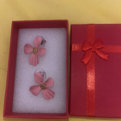 Earrings like new, set
