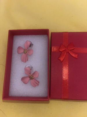 Earrings like new, set
