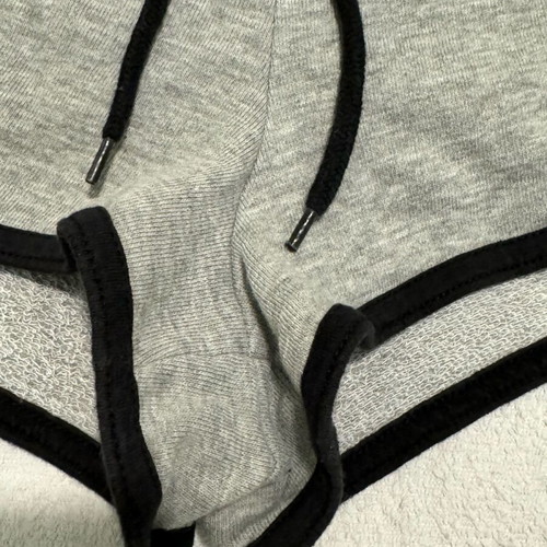 Sports shorts maco gray like new, size os