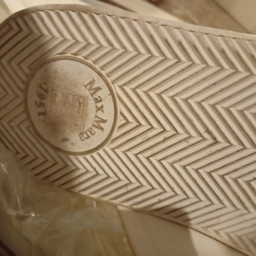 Max Mara boots new beige white with zipper and laces