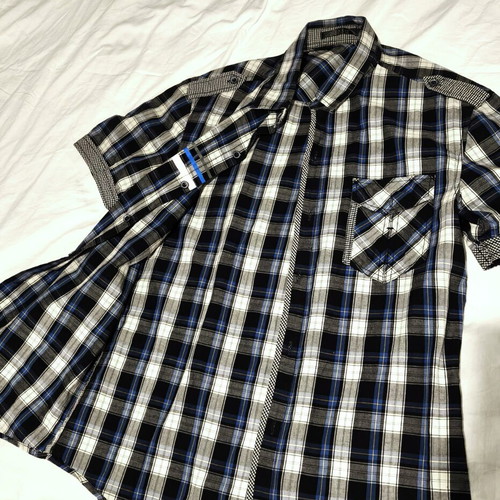 Plaid shirt like new, size L, black and blue