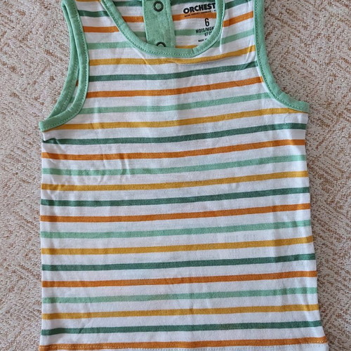 Orchestra set of 6 t-shirts and 2 shorts like new, for 6 months