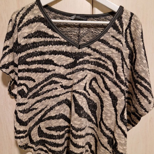 Sleeveless knitted blouse Anel like new, black and beige, size S