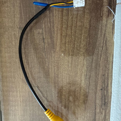 RCA cable for car camera and source screen connection