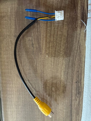 RCA cable for car camera and source screen connection