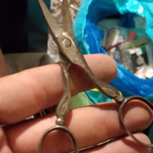 Vintage manicure scissors set of 5 with German staple remover used