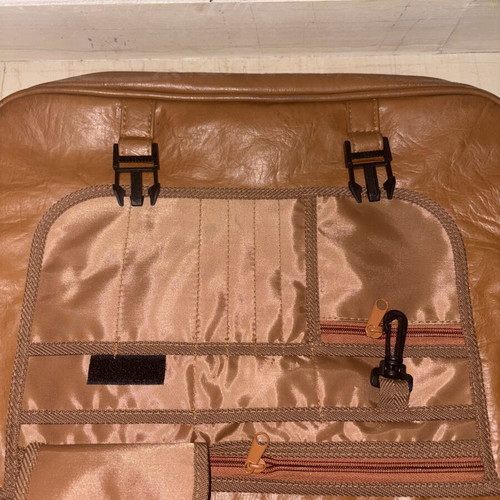 Vintage Aventis laptop bag shoulder briefcase, like new, brown
